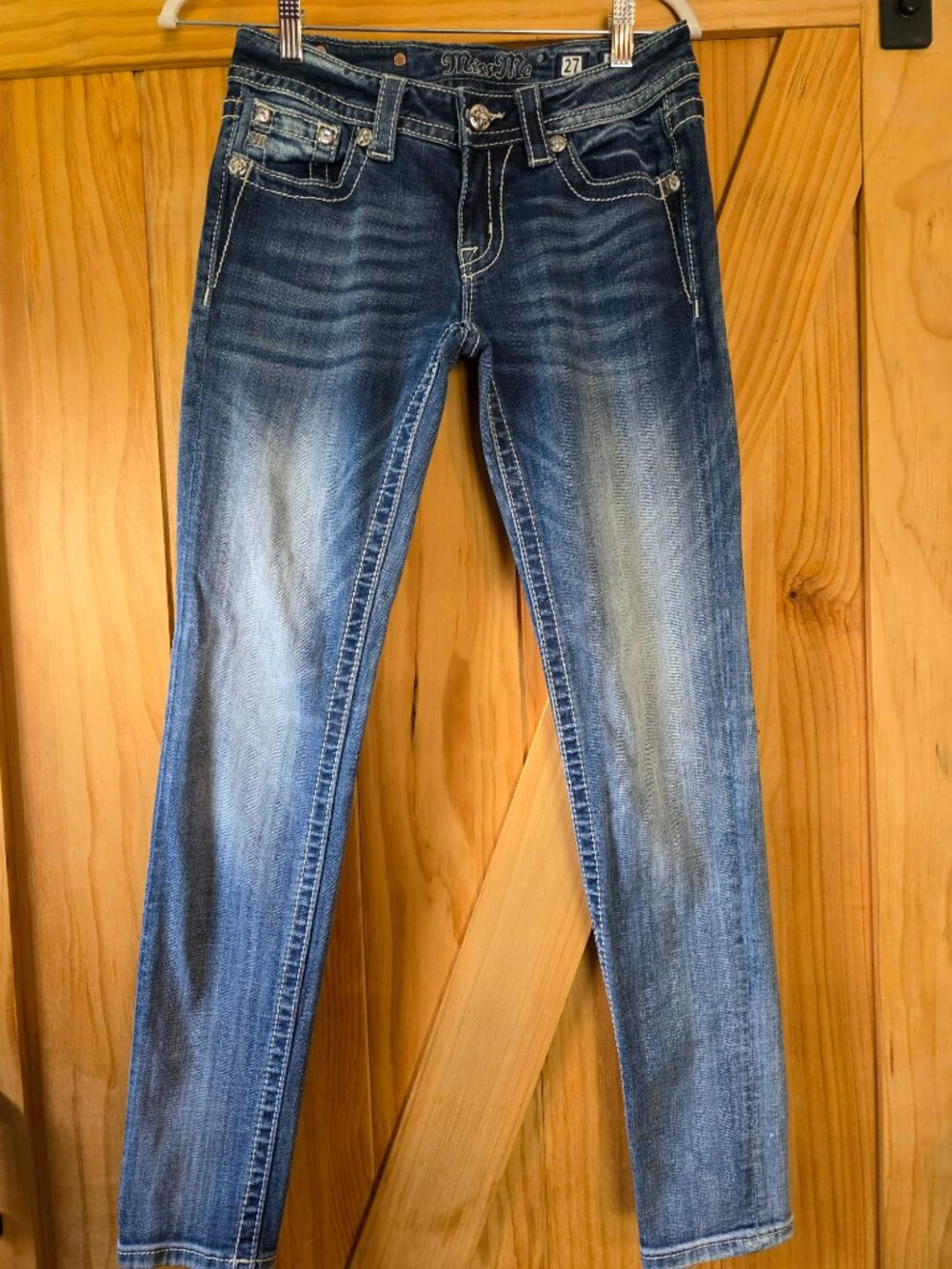Miss Me Signature Fleur-De-Lis Skinny Jeans size: 27